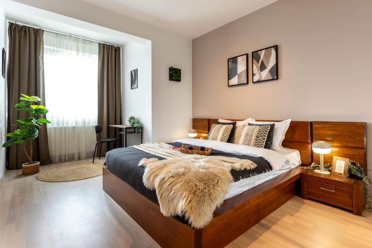 Apartament cu balcon