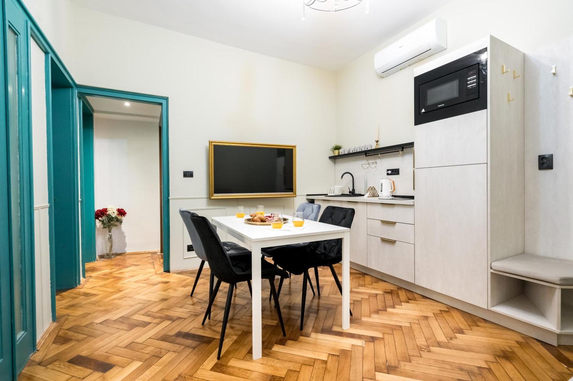 Apartament cu 2 dormitoare