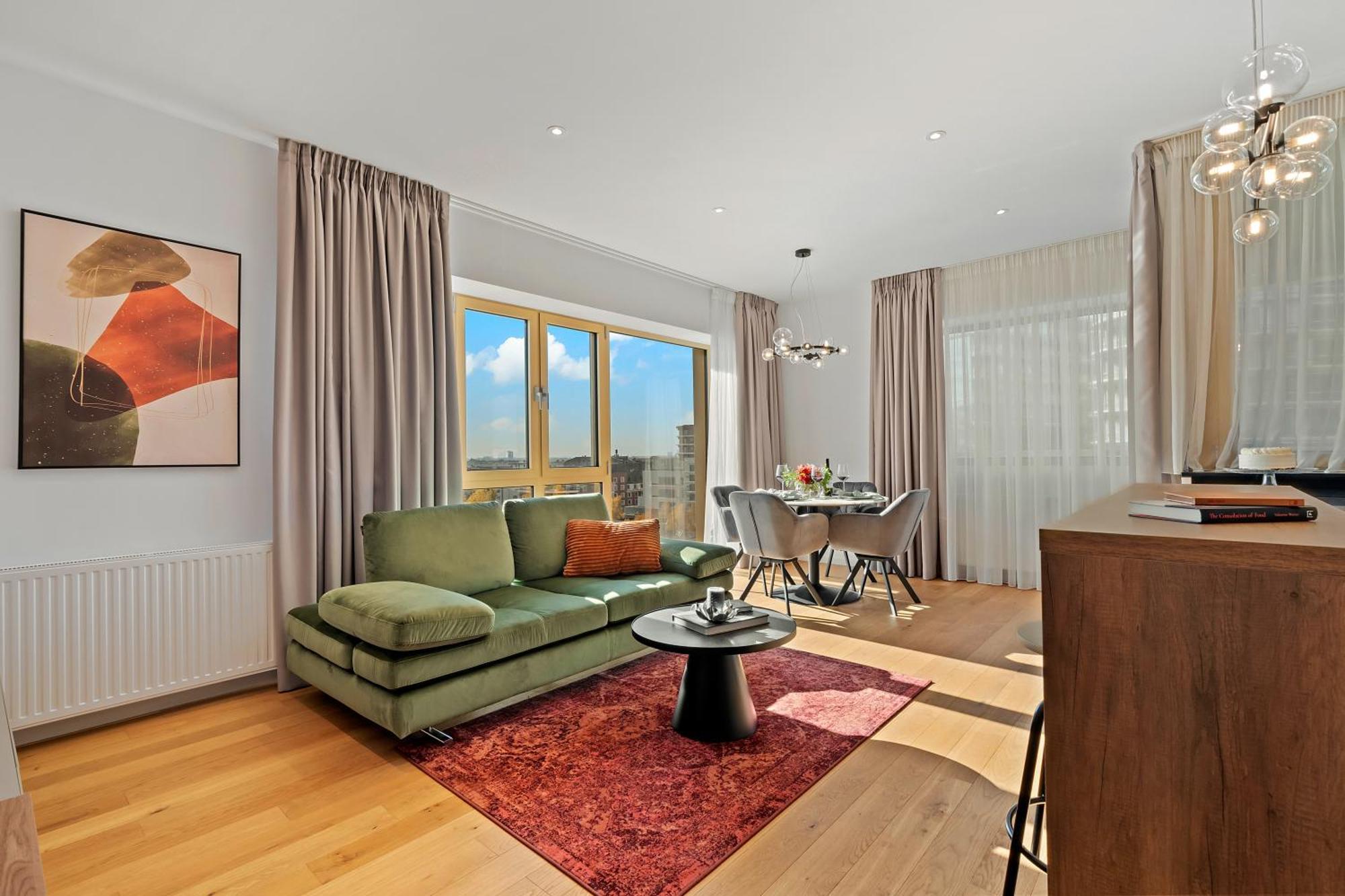 Apartament Deluxe cu 2 dormitoare și vedere la grădină