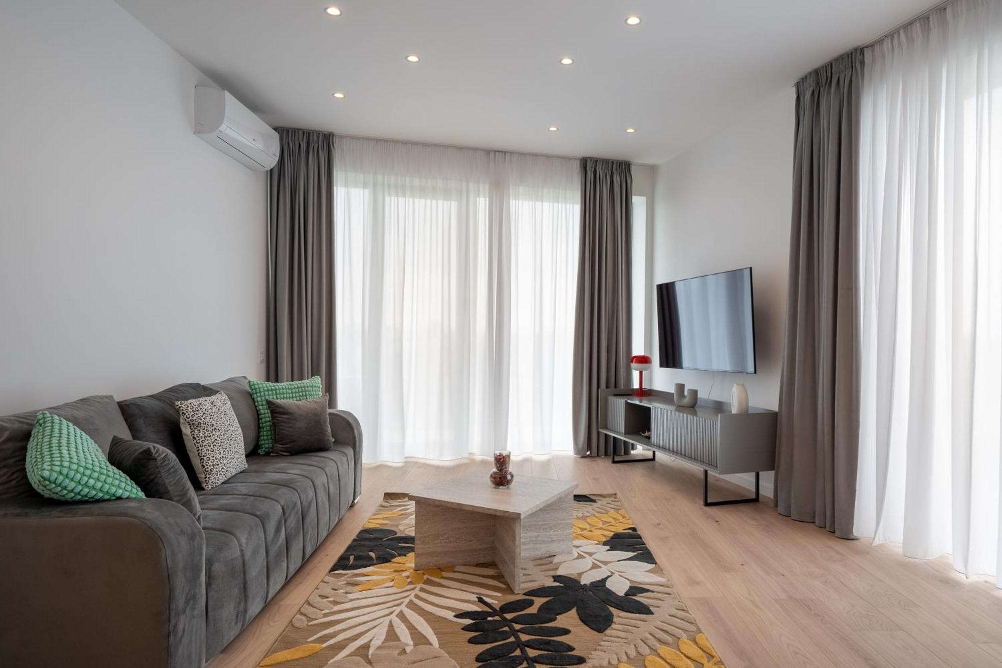 Apartament cu un dormitor cu vedere spre lac