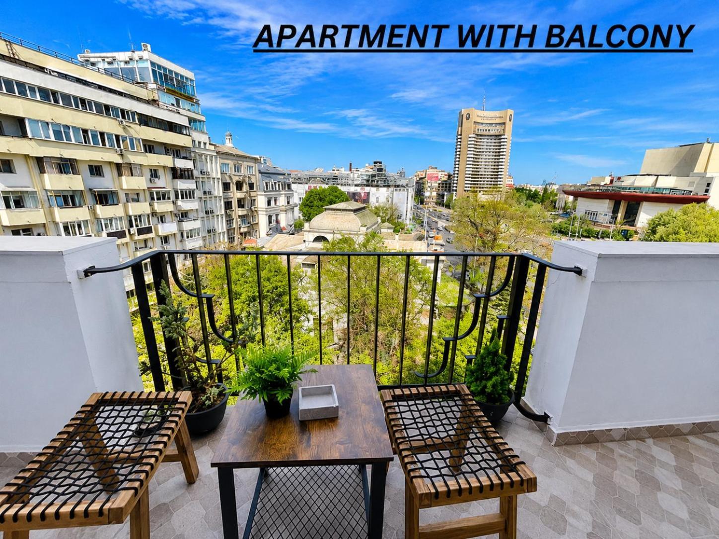 Apartament cu balcon