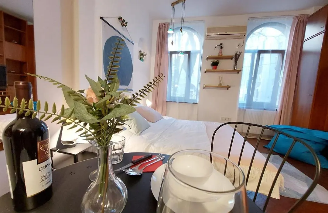 Sweet Dreams Suites Cosy Studio Piata Romana-1