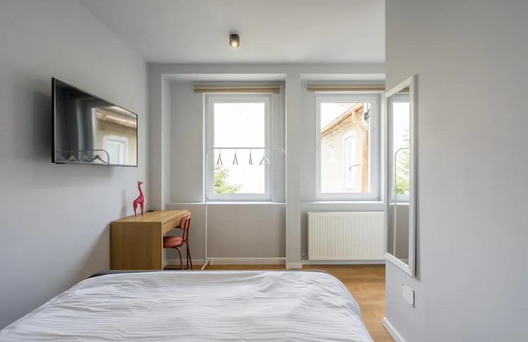 Cute Central Apartments In Villa-1