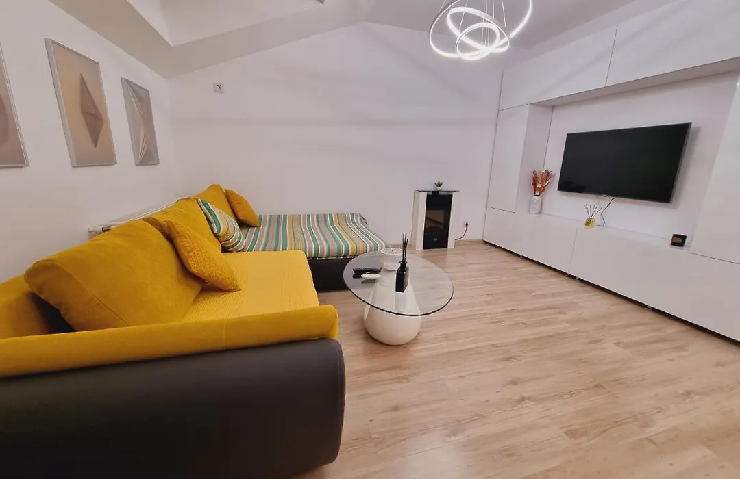 25 Luxury Apartament-1