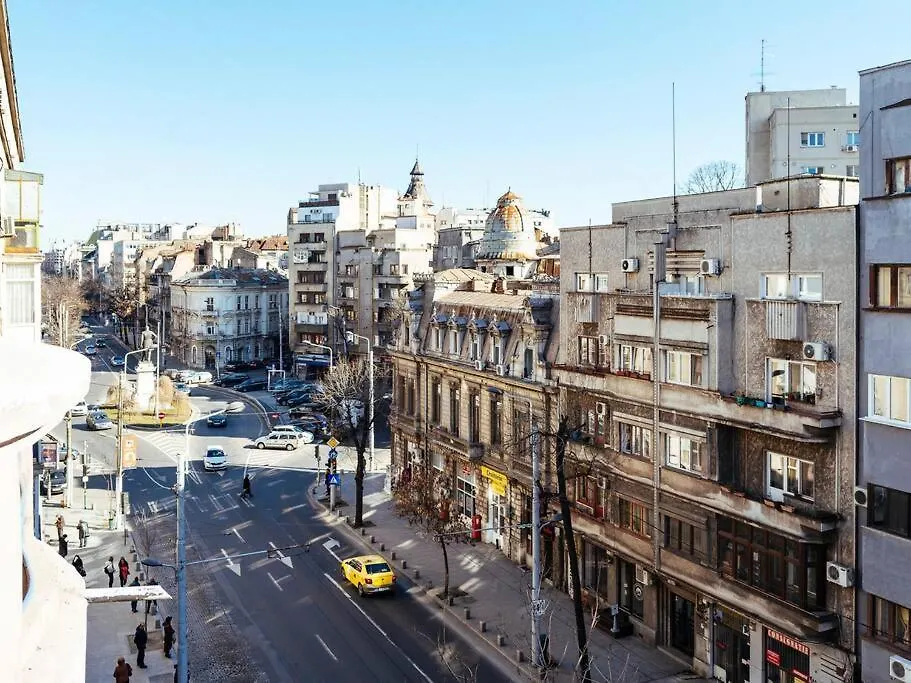 Newstudio & City Center I Balcony I Netflix-1