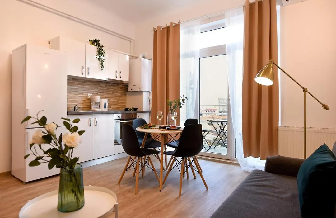 Cozy 1Br Escape - Apartment With Charming Balcony Near Universitate-1