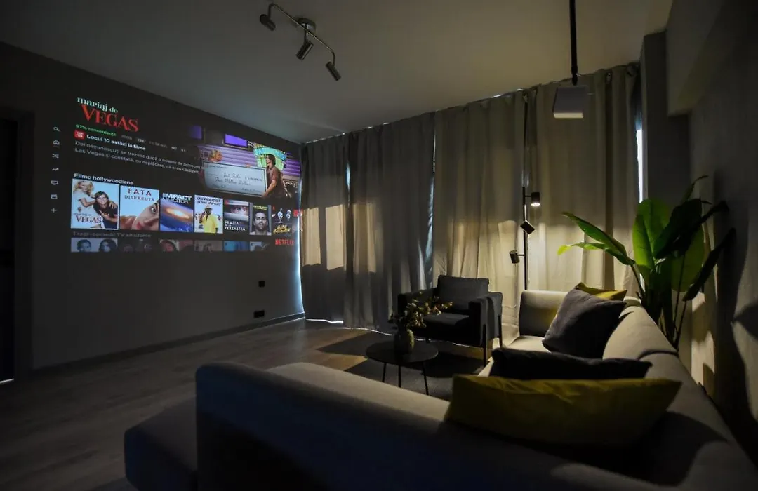 Luxury Apartment Near Radisson Hotel - Wall Projector & Modern Design-1