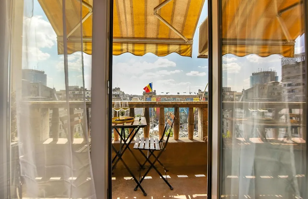 Chic Accommodation With Breathtaking Views Over Calea Victoriei - Your Central Heaven-1