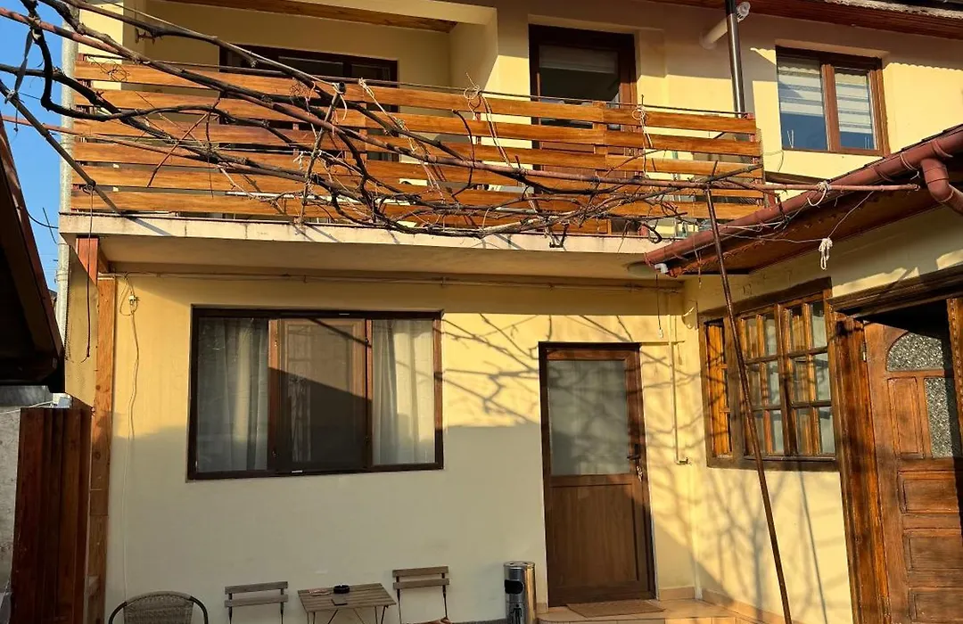 Victor Residence 38-1