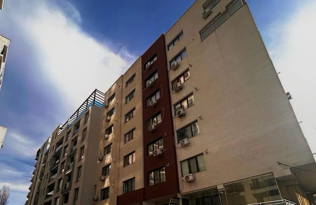 Cozy Apartment With Self Check-In Near Promenada Mall And Verdi Park-1