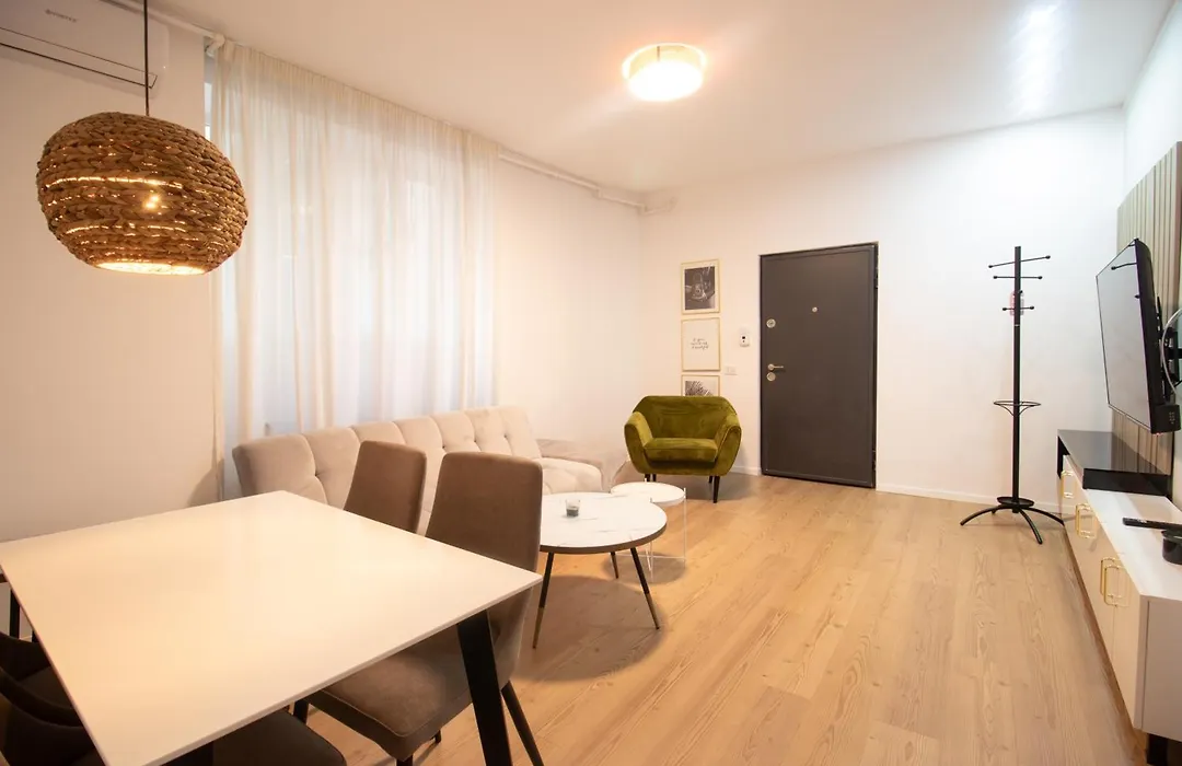 Old Town Bucharest Apartment Poiana 7-1