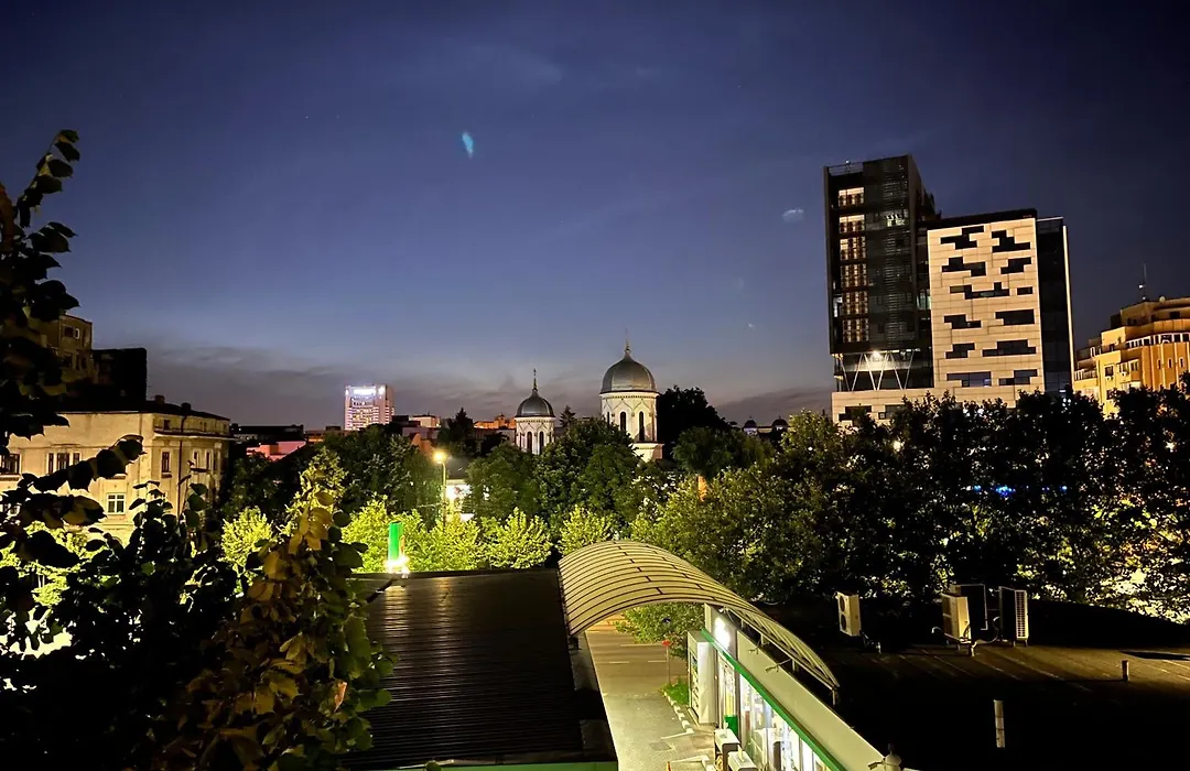 City Center Unirii Square Private Rooms With City View - Shared Amenities-1