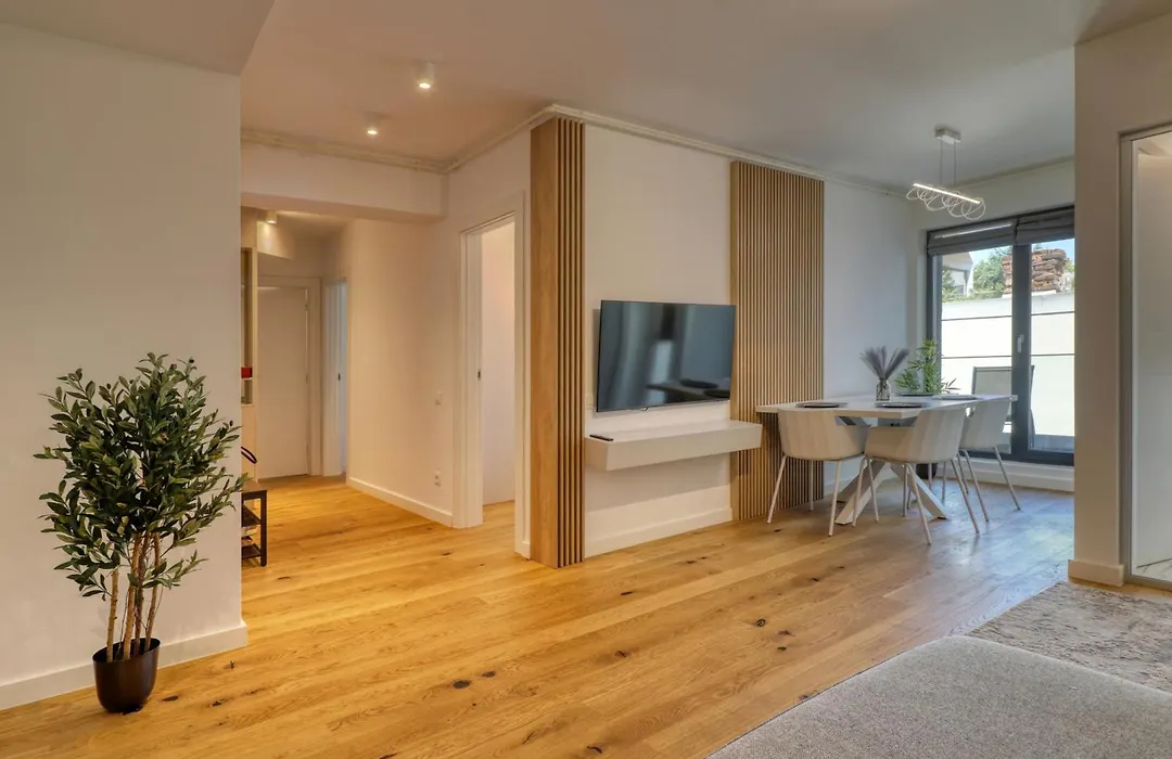 Central Modern Gem-1