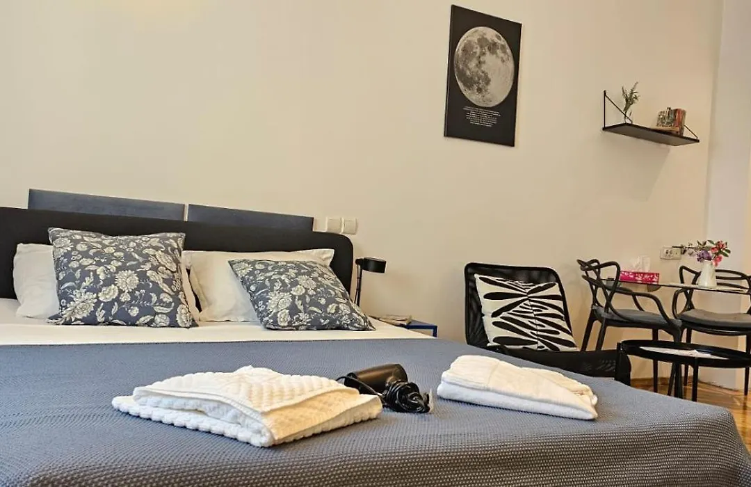 Sweet Dreams Suites Calea Victoriei Sunny Studio-1
