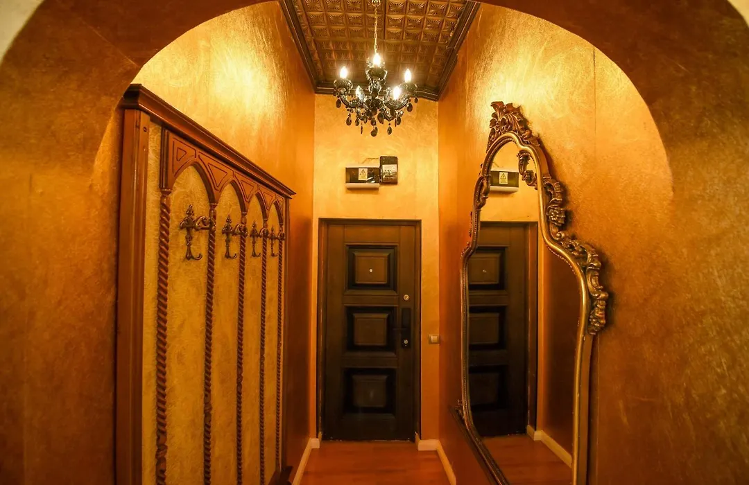 Centrally Located 2Br Apartment With Balcony & Unique Design-1