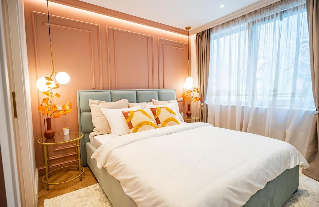 Victoriei Emerald & Pink Gems - Designer Apartments-1
