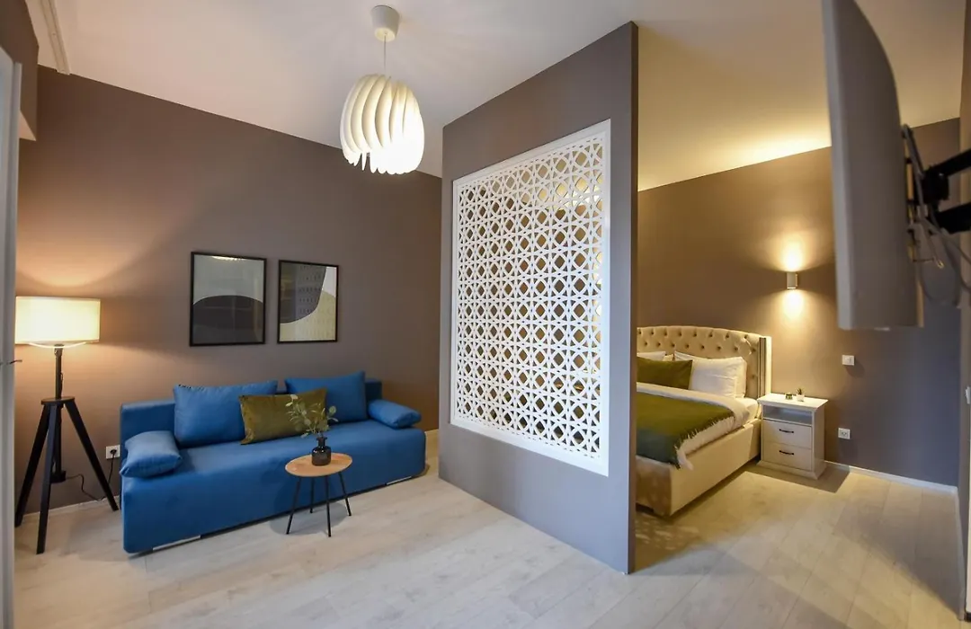 Centrally Located 1BR Retreat near Sala Palatului-1