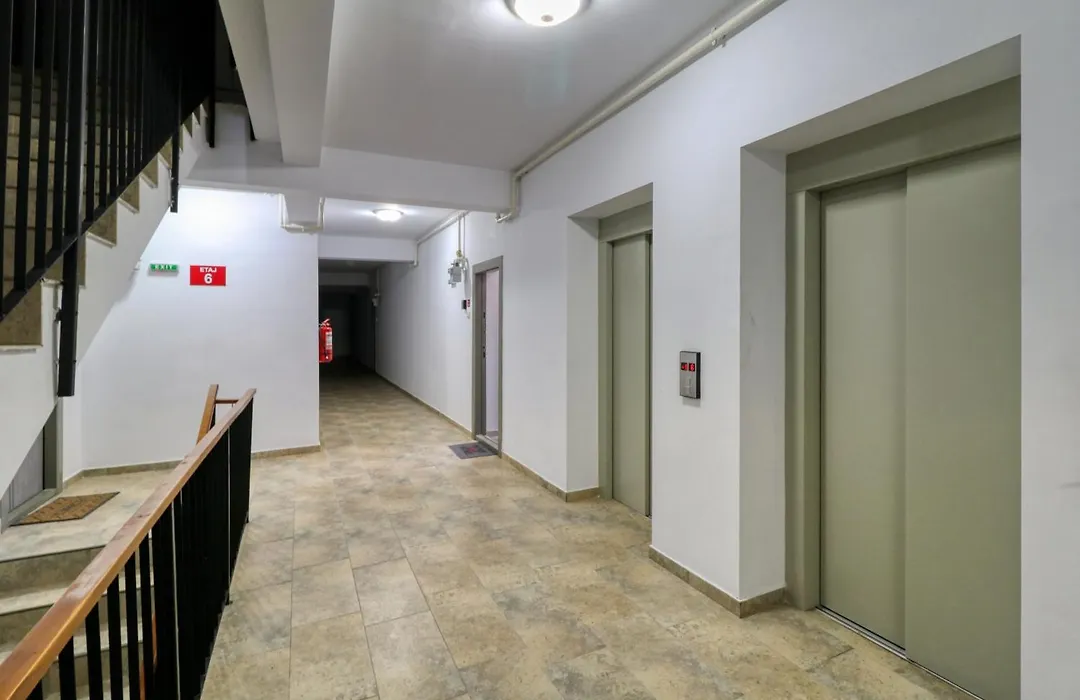 Homie Gray Apartment - Private Parking - Self Check-In-1