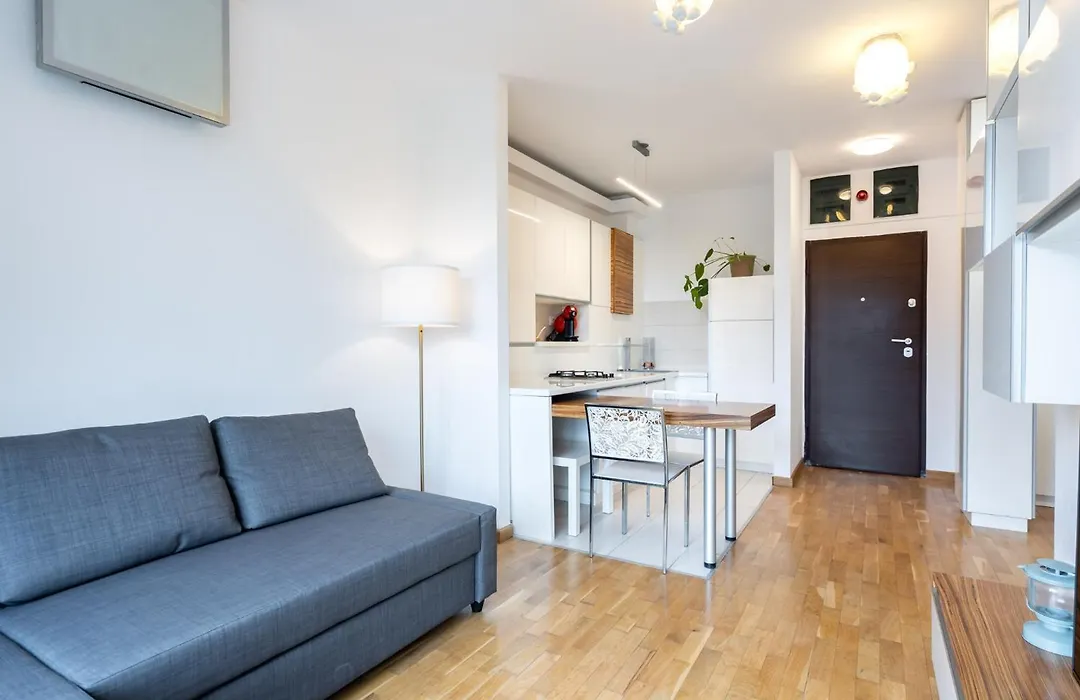 Lazynest - Modern Apartment With Parking & Balcony-1