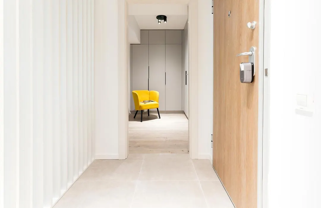 Luca - Luxury Park-View Apt With Balcony-1
