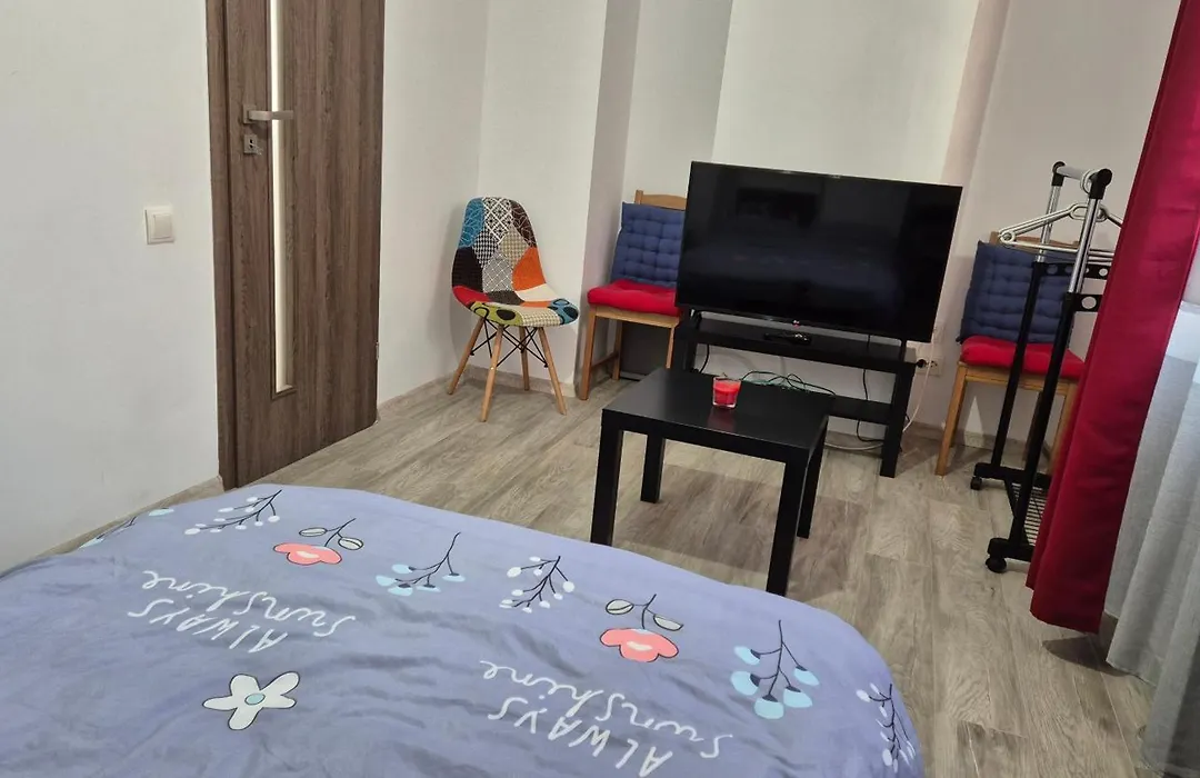Littlebig Apartment-1