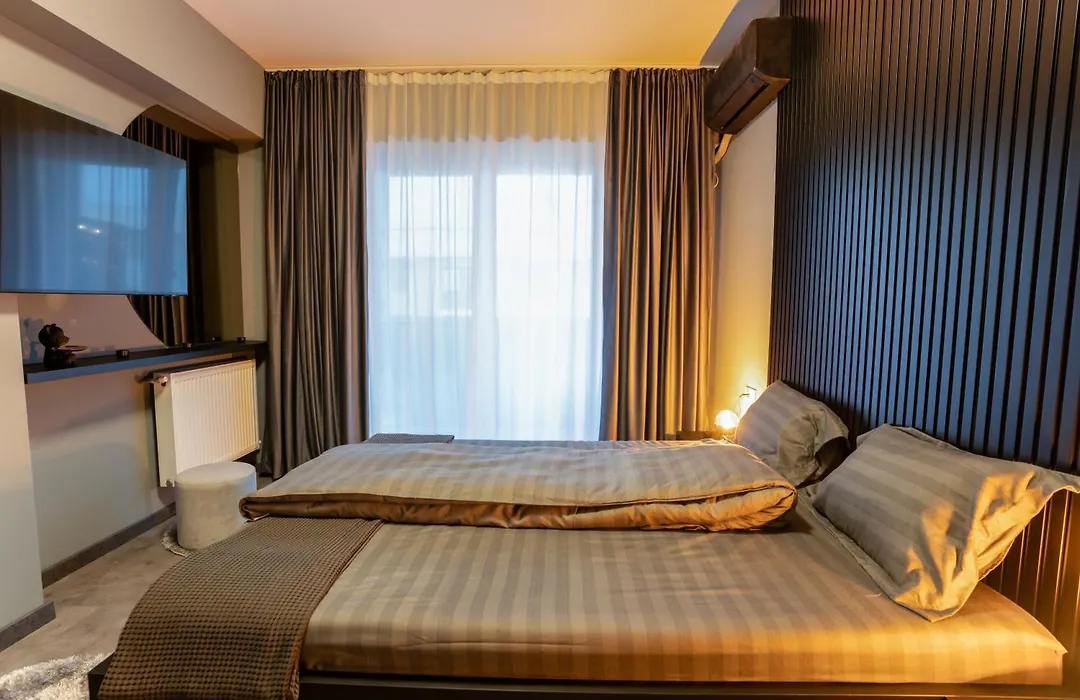 Betos Room-1