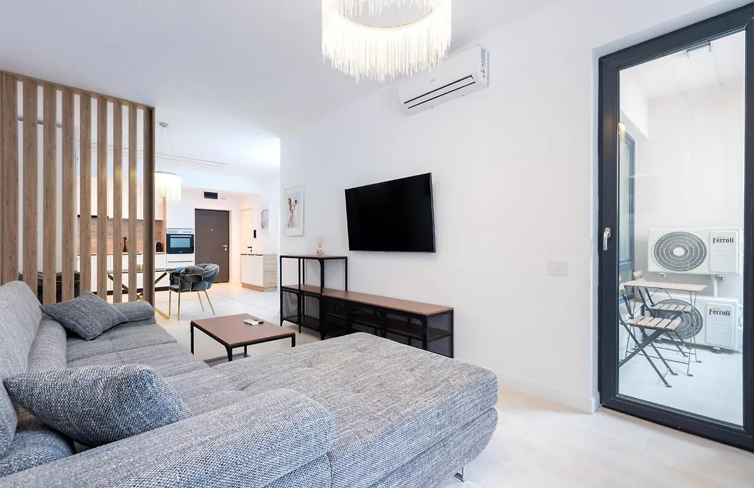 Viapipera Apartments - Modern Stay On Pipera Blvd-1