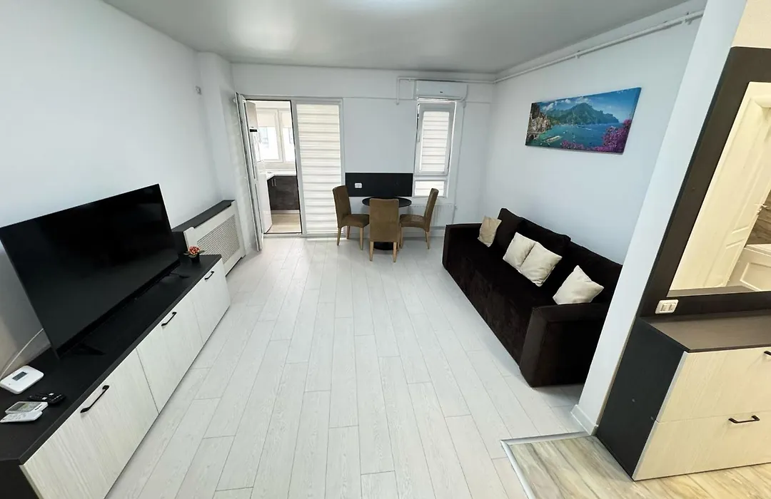 Central Address Towers By Glam Apartments Bucharest With Parking-1