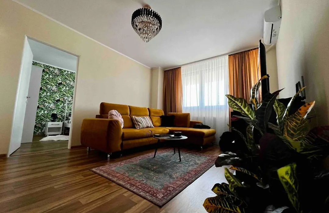 Jungle Home - Gara De Nord-1