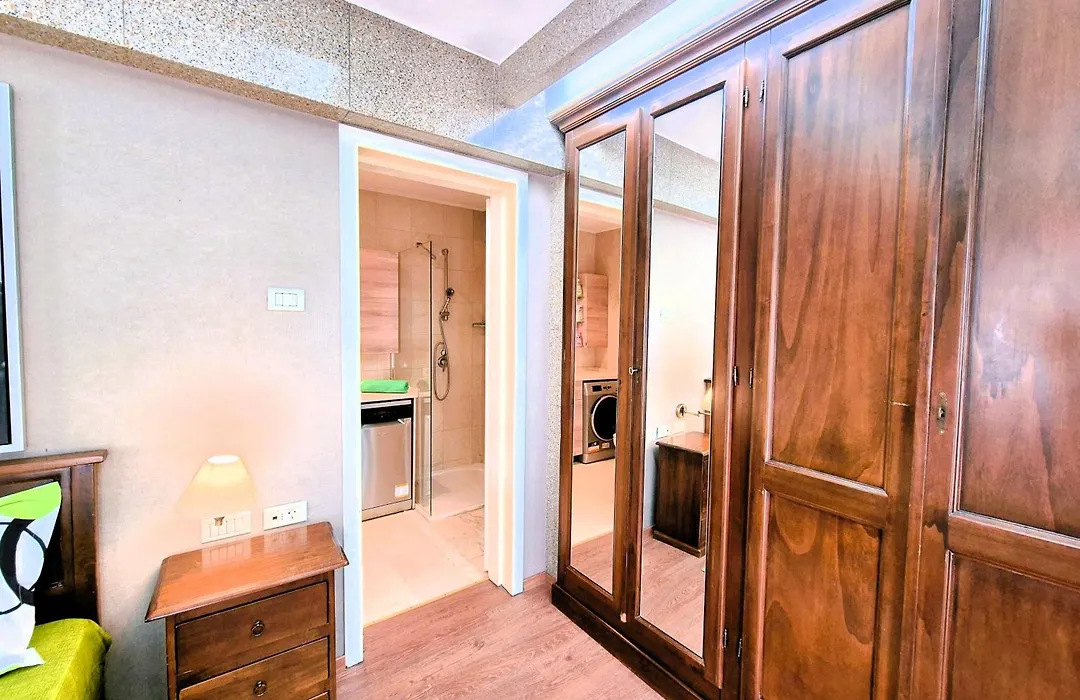 Central Urban Deluxe Loft-1