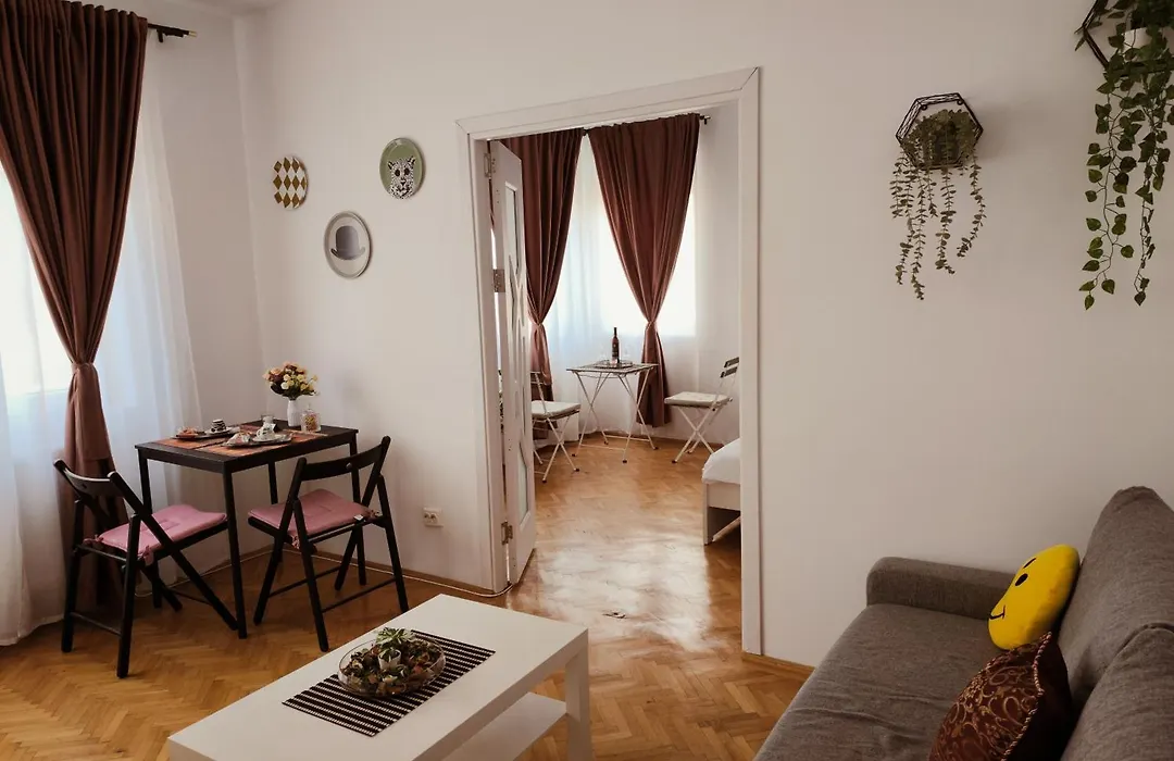The Corner Loft - Cismigiu Garden-1