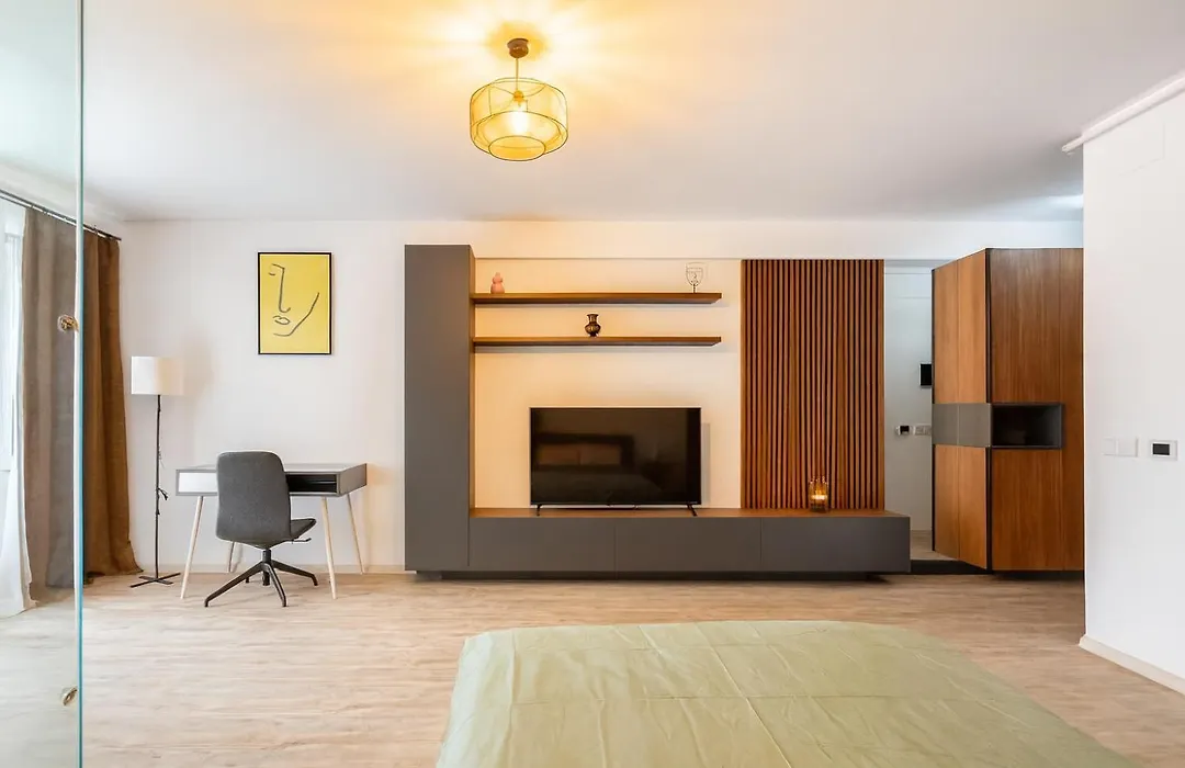Central Riverside Studio 45 Plus Free Parking-1