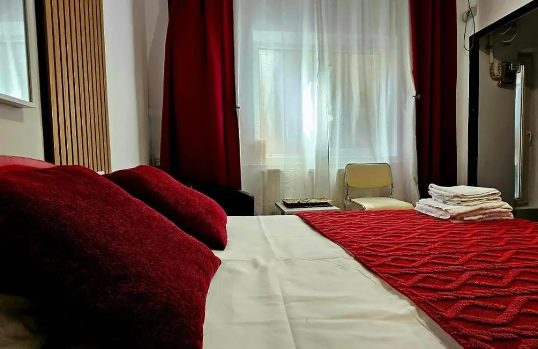 Tantra Studio 6 Queen Filipescu-1