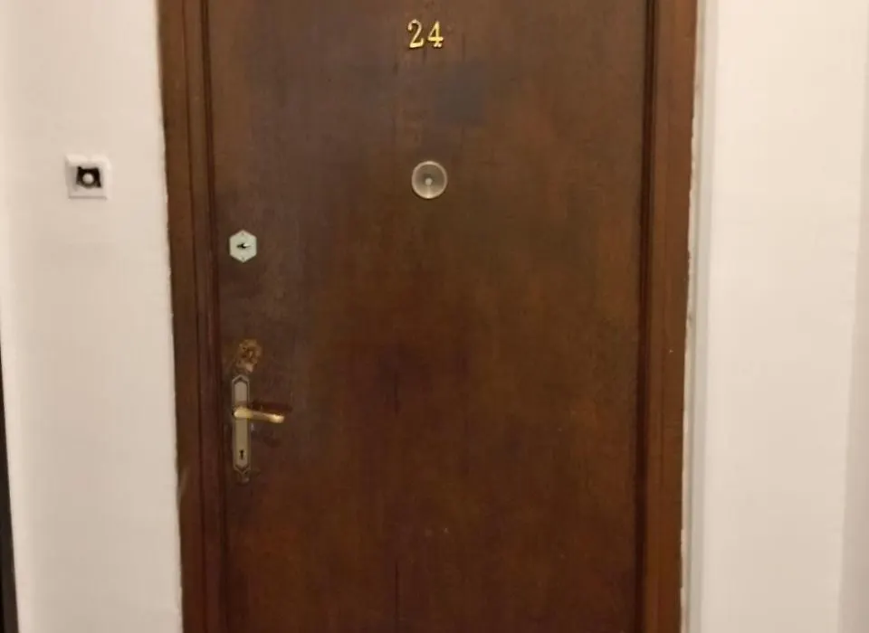 Anastasia Apt 24 A-1