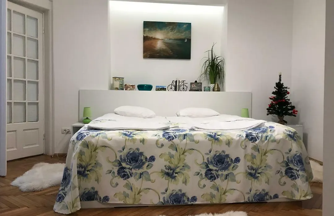 Victoria Luxury Apartment-1