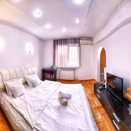Grand Central Accomodation Doamnei2-3