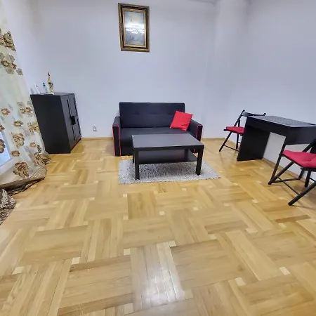 Apartment Mega Mall Monza National Arena-2