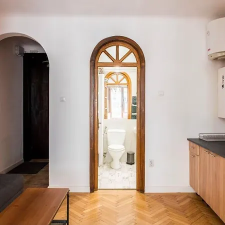 Classy Apartment Unirii Square-2
