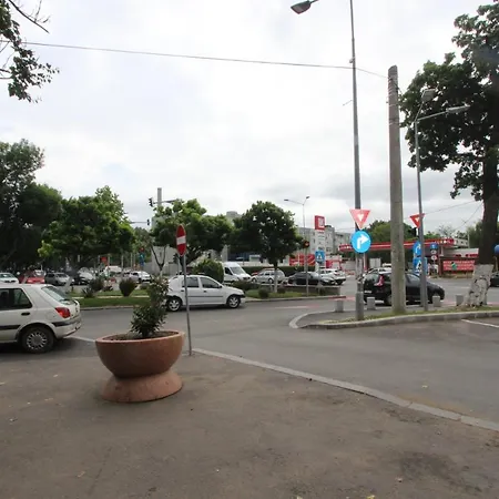Piata Resita Host-2