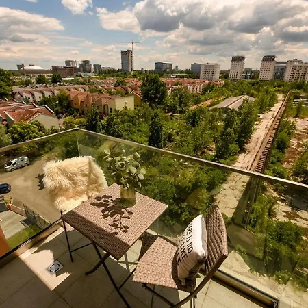 Colorful Fusion - Modern 1Br Near Romexpo Center-3