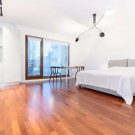 Bianco 19 - Central Studio Universitate - Old Town-2