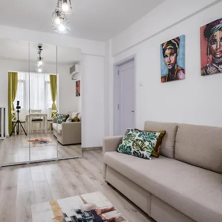 Laroka House Cosy And Modern Apartment Universitate-City Centre-3