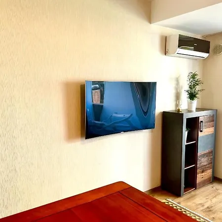 Wood Story - Modern 1Br Apt Near City Center With Parking-3