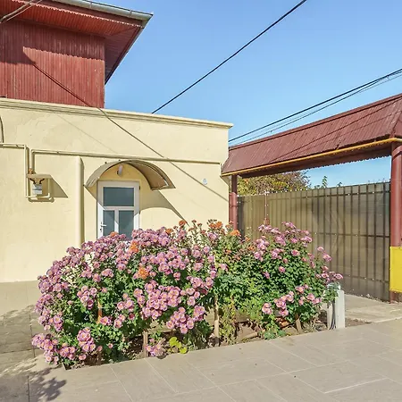 Stone Gate Apartment #3-3