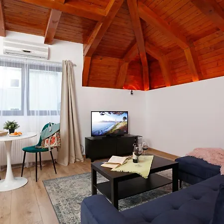 One Love Central Cottage-2