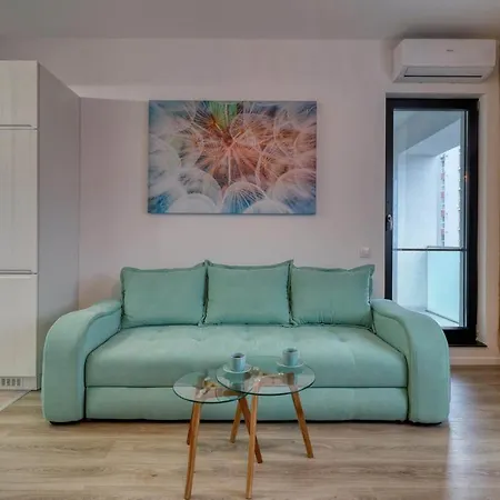 Inspiration Station - My Joyful, Cosy&Inviting Apt - Smart Thermostat - Private Parking - Ior Park - Long Term Price Cuts-2