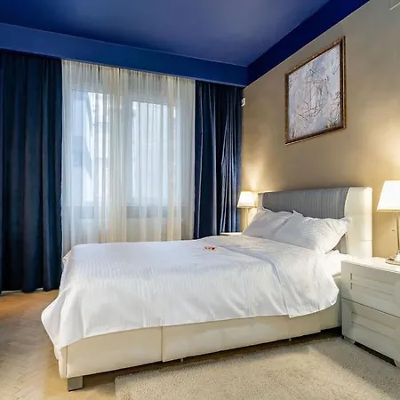 Modern - Central Apartment-2