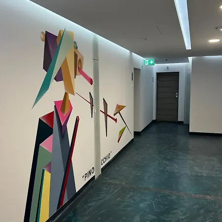 Art Apartment-2