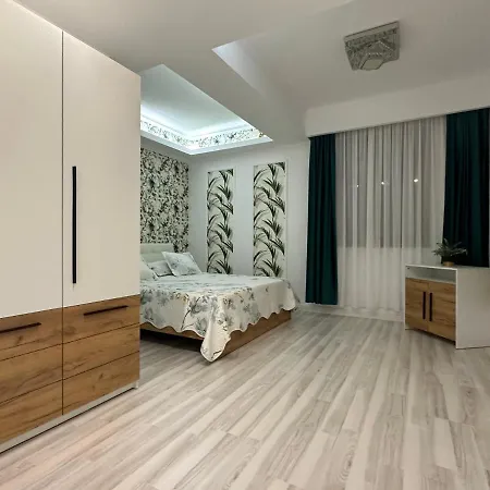 Golden Garden Luxury Apartment In Bucharest-3