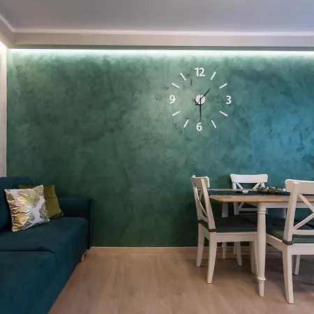 Emerald Apartment Aviatiei-3